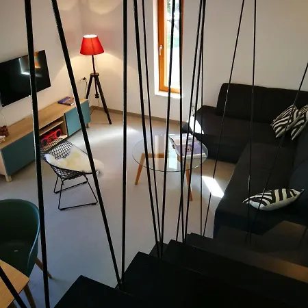 Small Mande Holiday home Milna (Brac)
