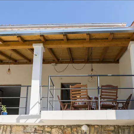 Small Mande Holiday home Milna (Brac)